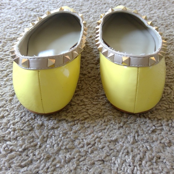Valentino Yellow/Beige Patent And Leather Rockstud Ballet  valentino garavani  yellow rockstud ballet flats